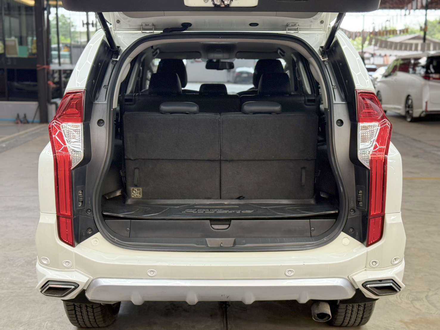 MITSUBISHI PAJERO SPORT 2.4 GT PREMIUM 4WD 2017
