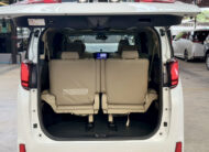 TOYOTA ALPHARD 2.5 G HYBRID 2016