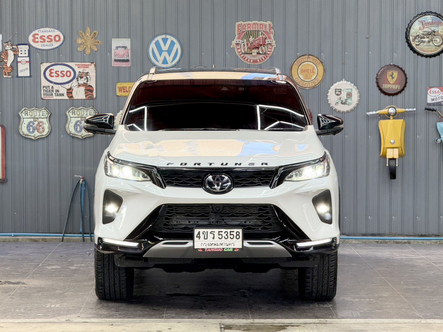 TOYOTA FORTUNER 2.4 Legender 4WD 2023