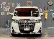 TOYOTA ALPHARD 2.5 HYBRID 2017