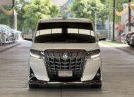 TOYOTA ALPHARD 2.5 HYBRID 2017