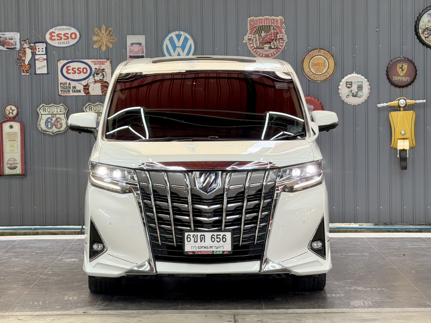 TOYOTA ALPHARD 2.5 G HYBRID 2016