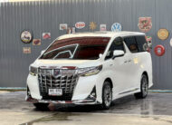 TOYOTA ALPHARD 2.5 HYBRID 2017