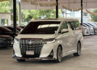 TOYOTA ALPHARD 2.5 HYBRID 2017