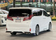 TOYOTA ALPHARD 2.5 HYBRID 2017