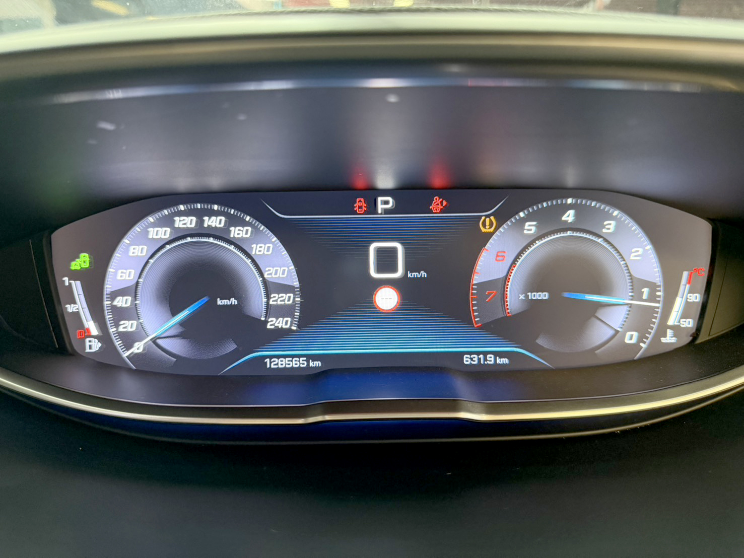 PEUGEOT 5008 1.6 Allure P87 BG 2020