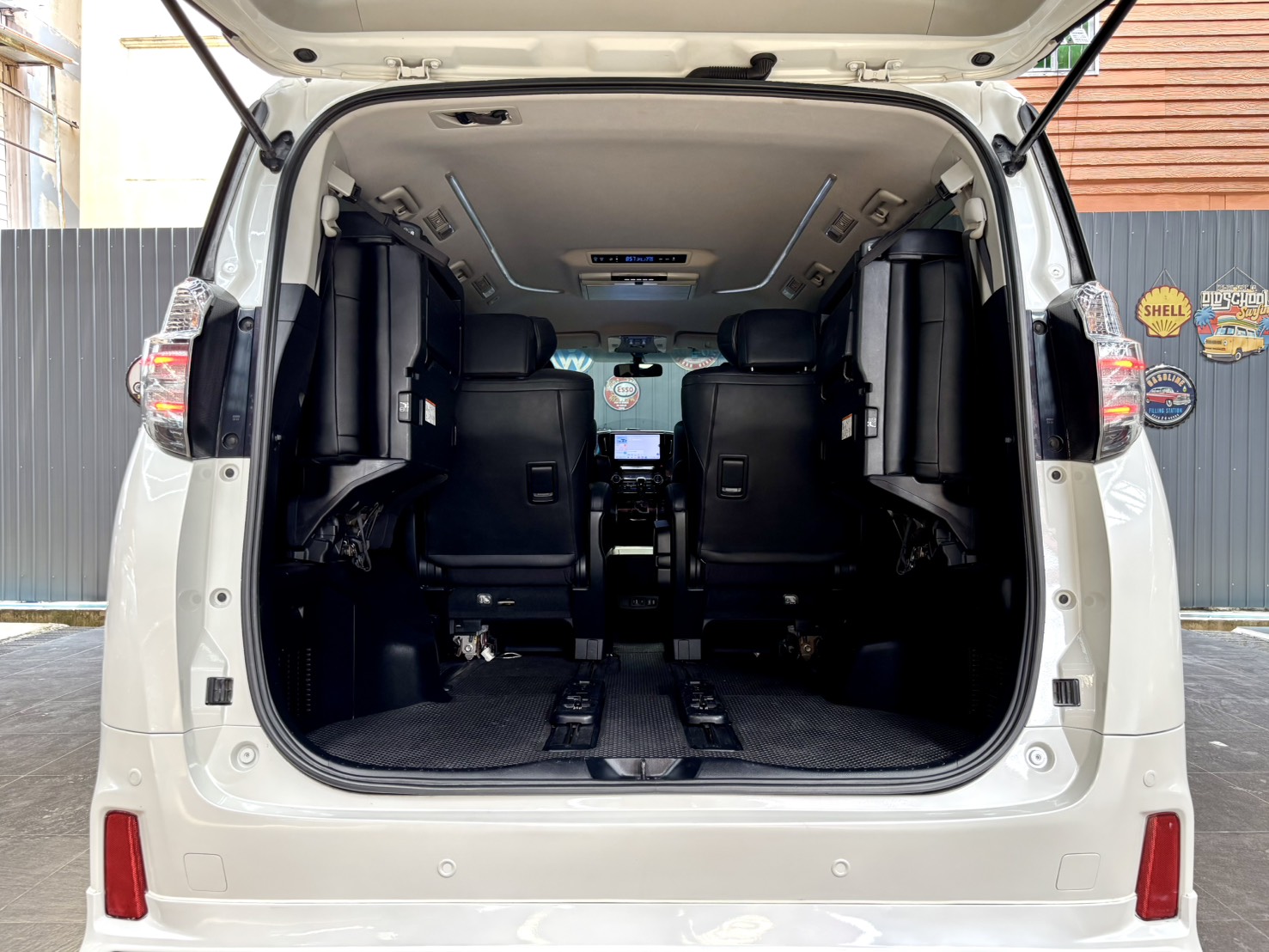 TOYOTA VELLFIRE 2.5  Z-EDITION 2015