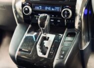 TOYOTA VELLFIRE 2.5  Z-EDITION 2015