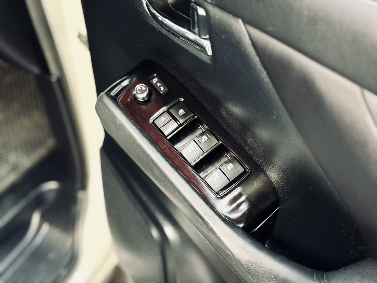 TOYOTA VELLFIRE 2.5  Z-EDITION 2015
