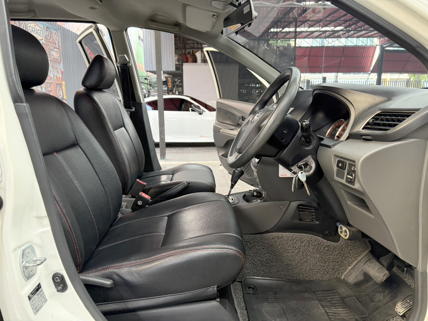 TOYOTA AVANZA 1.5 S 2012