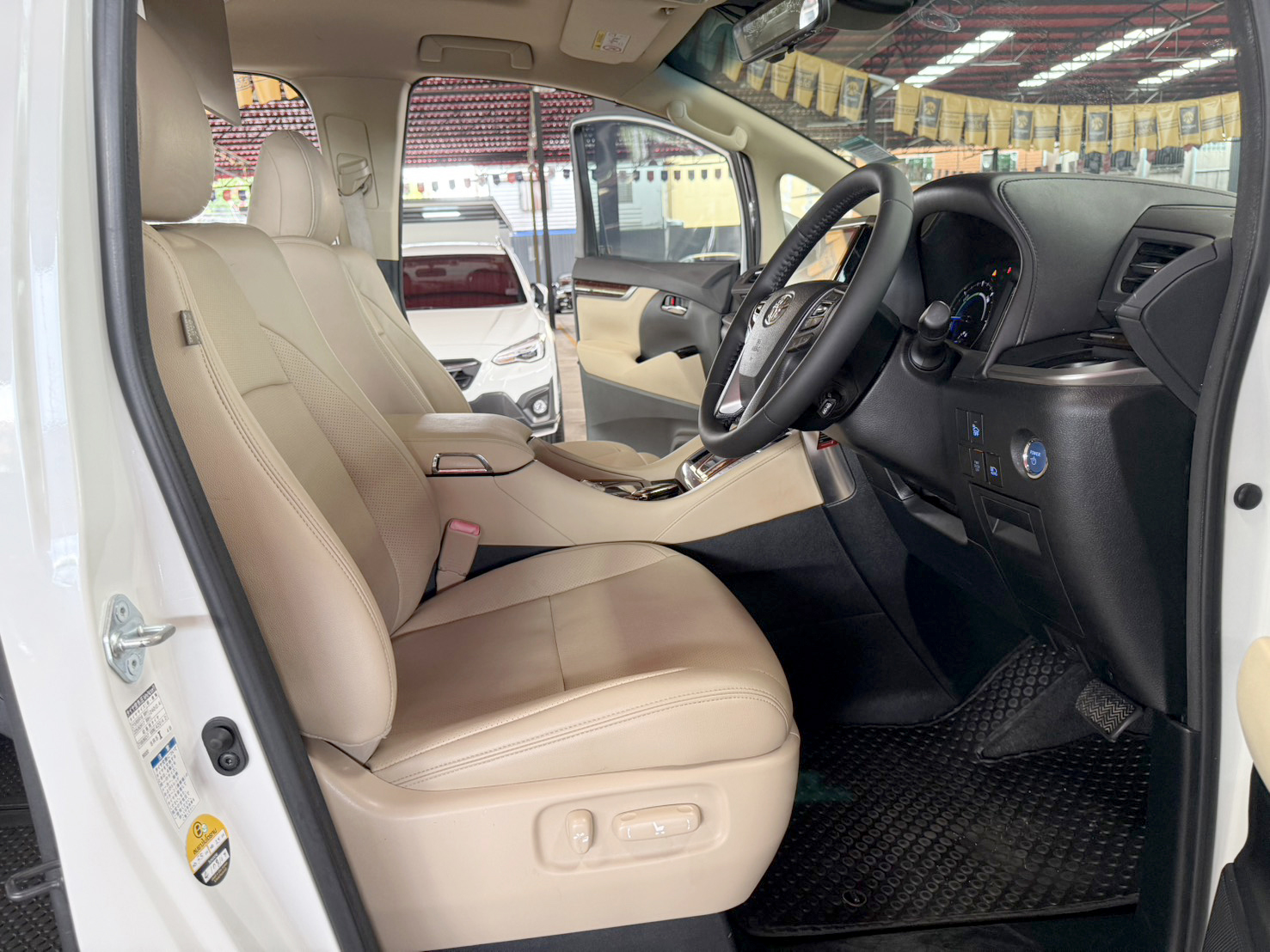TOYOTA VELLFIRE 2.5 X HYBRID 2020
