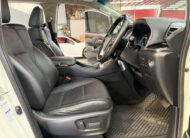 TOYOTA ALPHARD 2.5 SR-C HYBRID