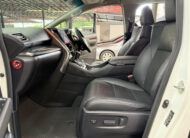 TOYOTA ALPHARD 2.5 HYBRID E-FOUR 2015