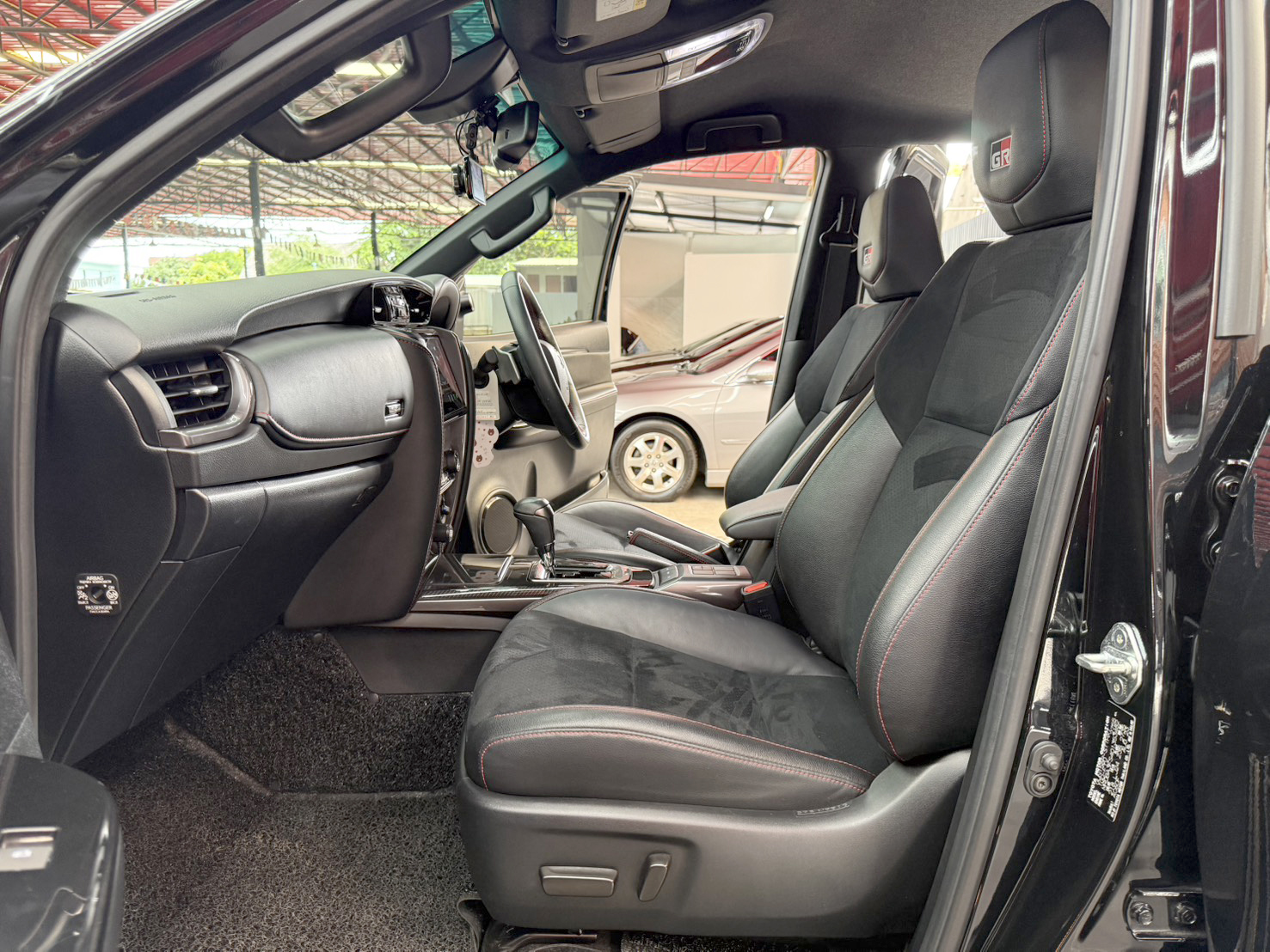 TOYOTA FORTUNER 2.8 GR SPORT 4WD 2023