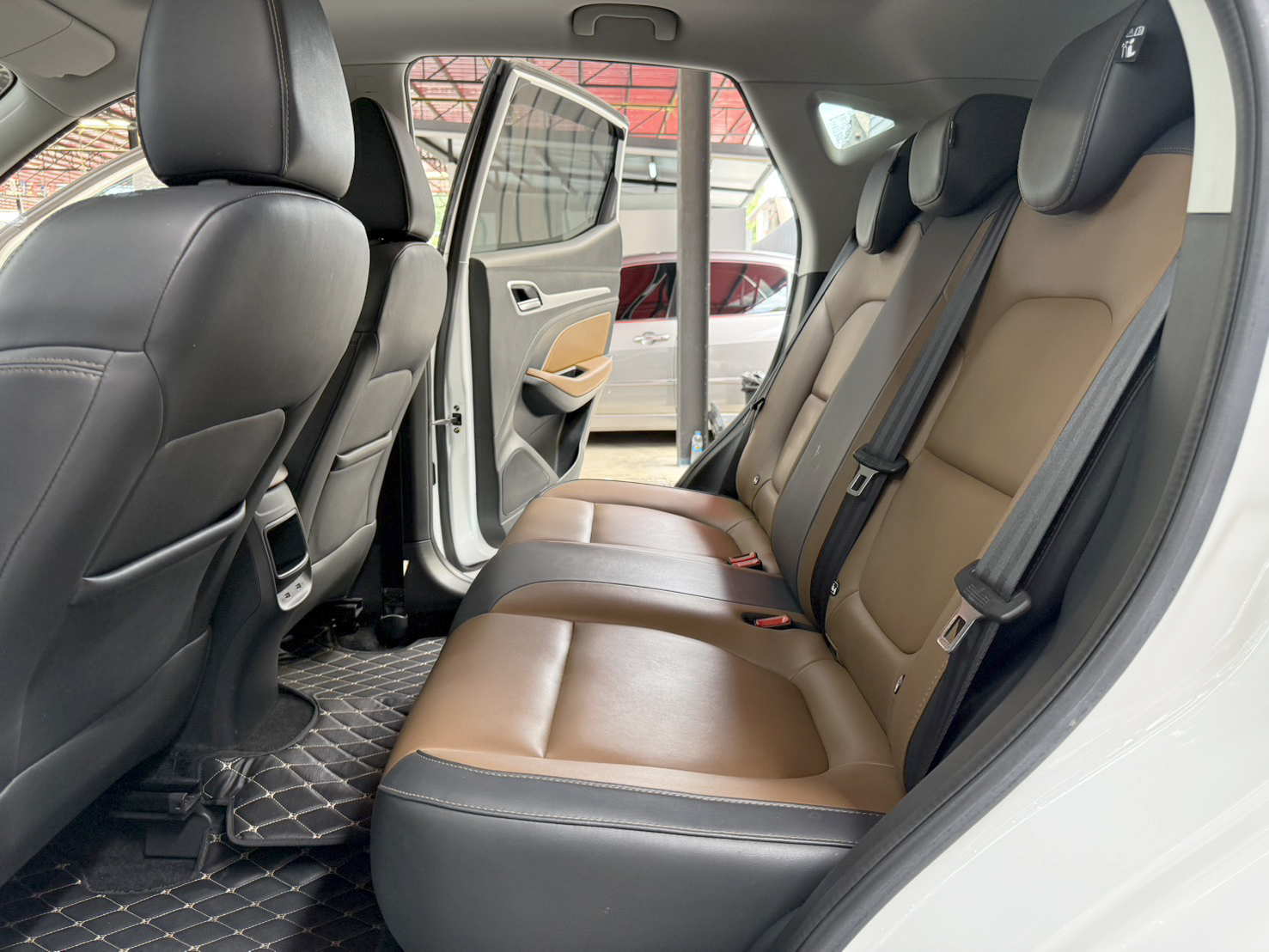 MG ZS 1.5 X+ SUNROOF 2022