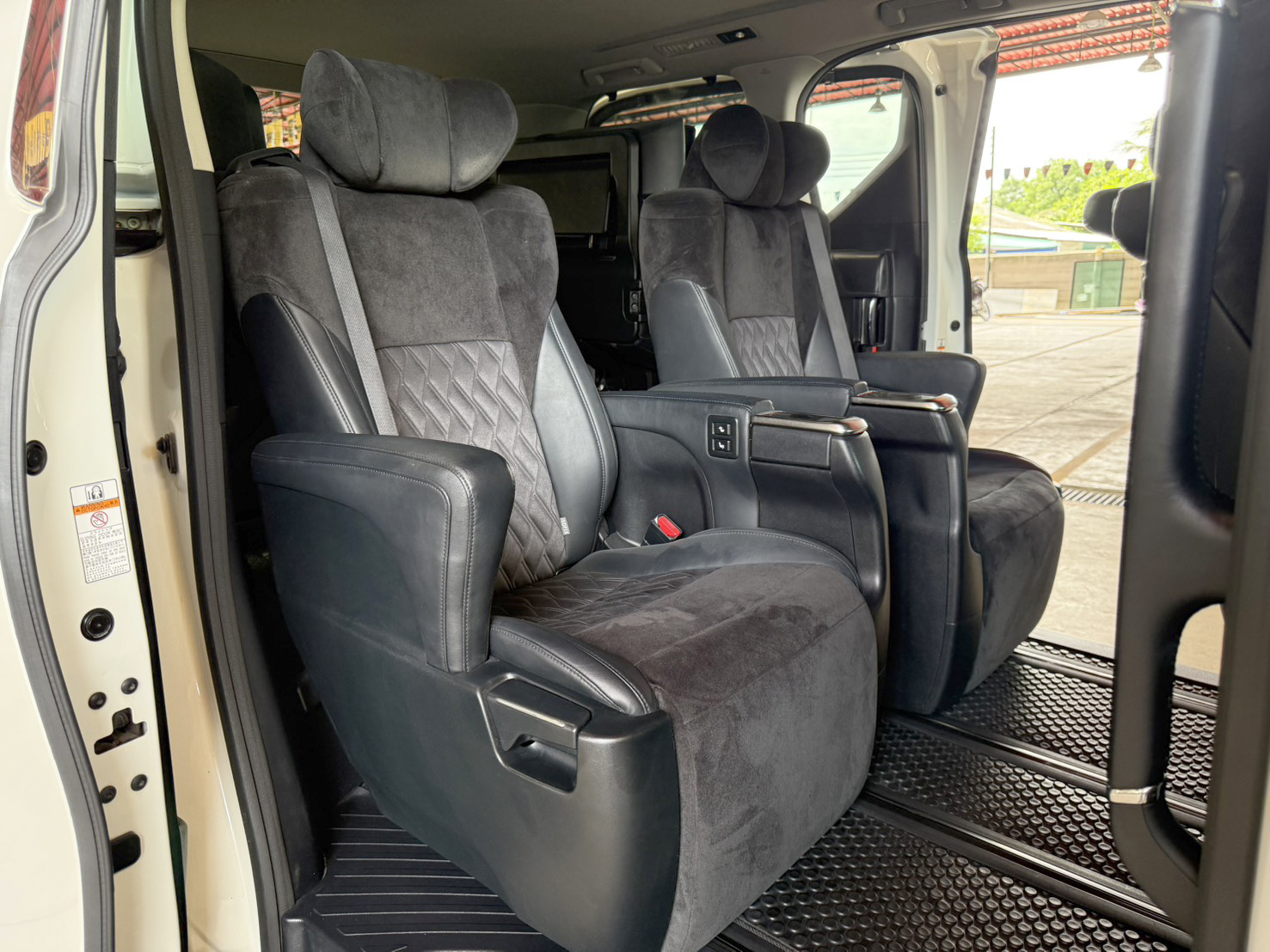 TOYOTA VELLFIRE 2.5 Z-G GRADE 2018