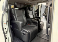 TOYOTA ALPHARD 2.5 HYBRID E-FOUR 2015