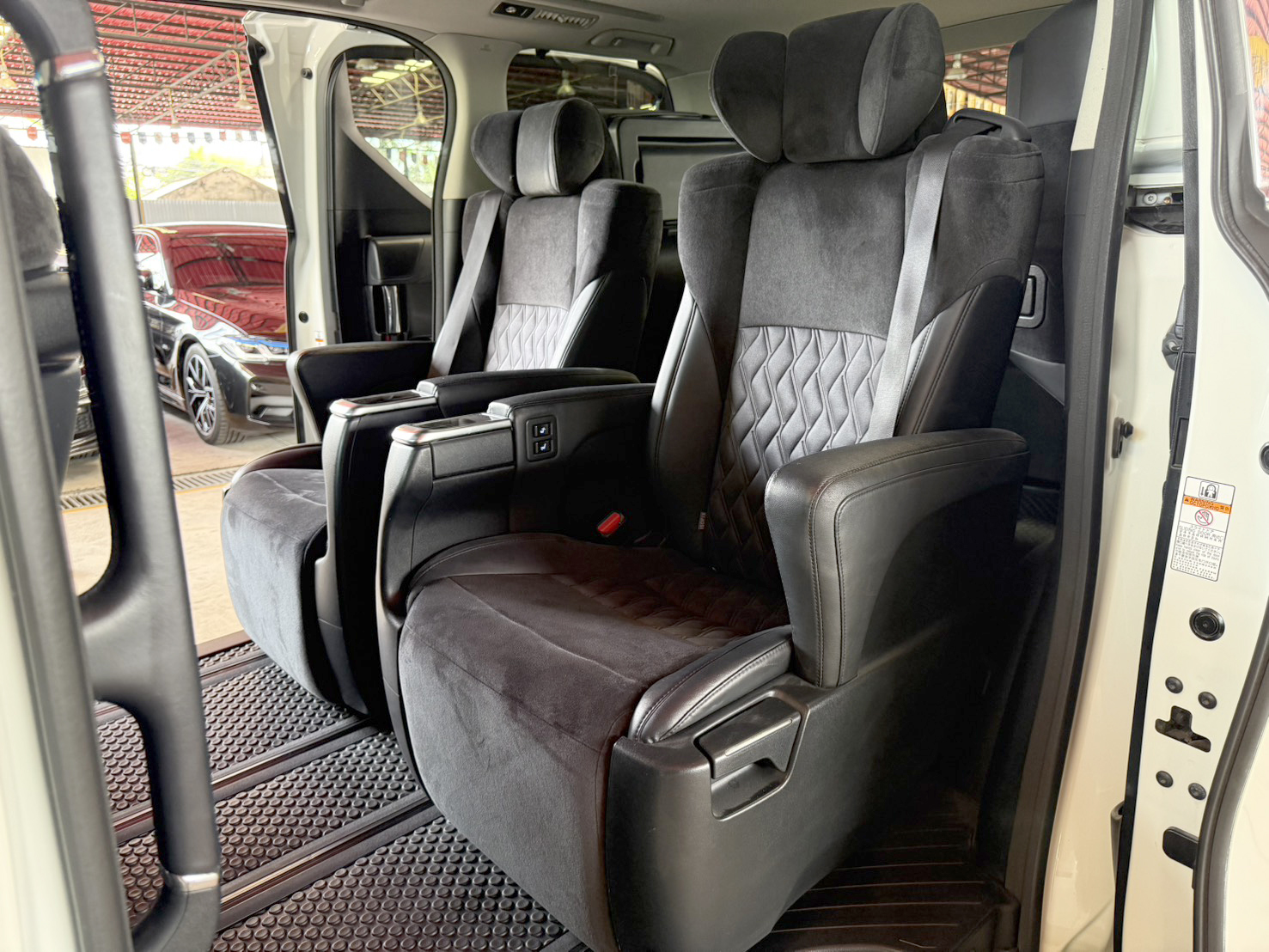 TOYOTA VELLFIRE 2.5 Z-G GRADE 2018