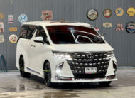 TOYOTA ALPHARD 2.5 HYBRID E-FOUR 2015