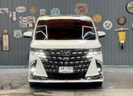 TOYOTA ALPHARD 2.5 HYBRID E-FOUR 2015
