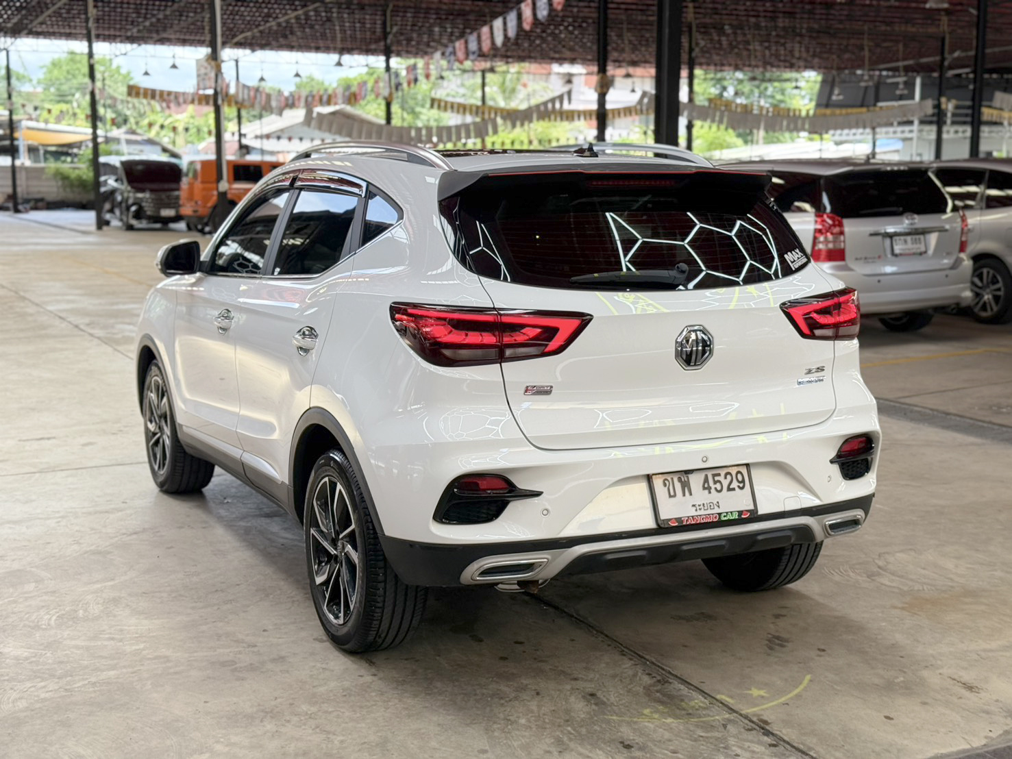 MG ZS 1.5 X+ SUNROOF 2022