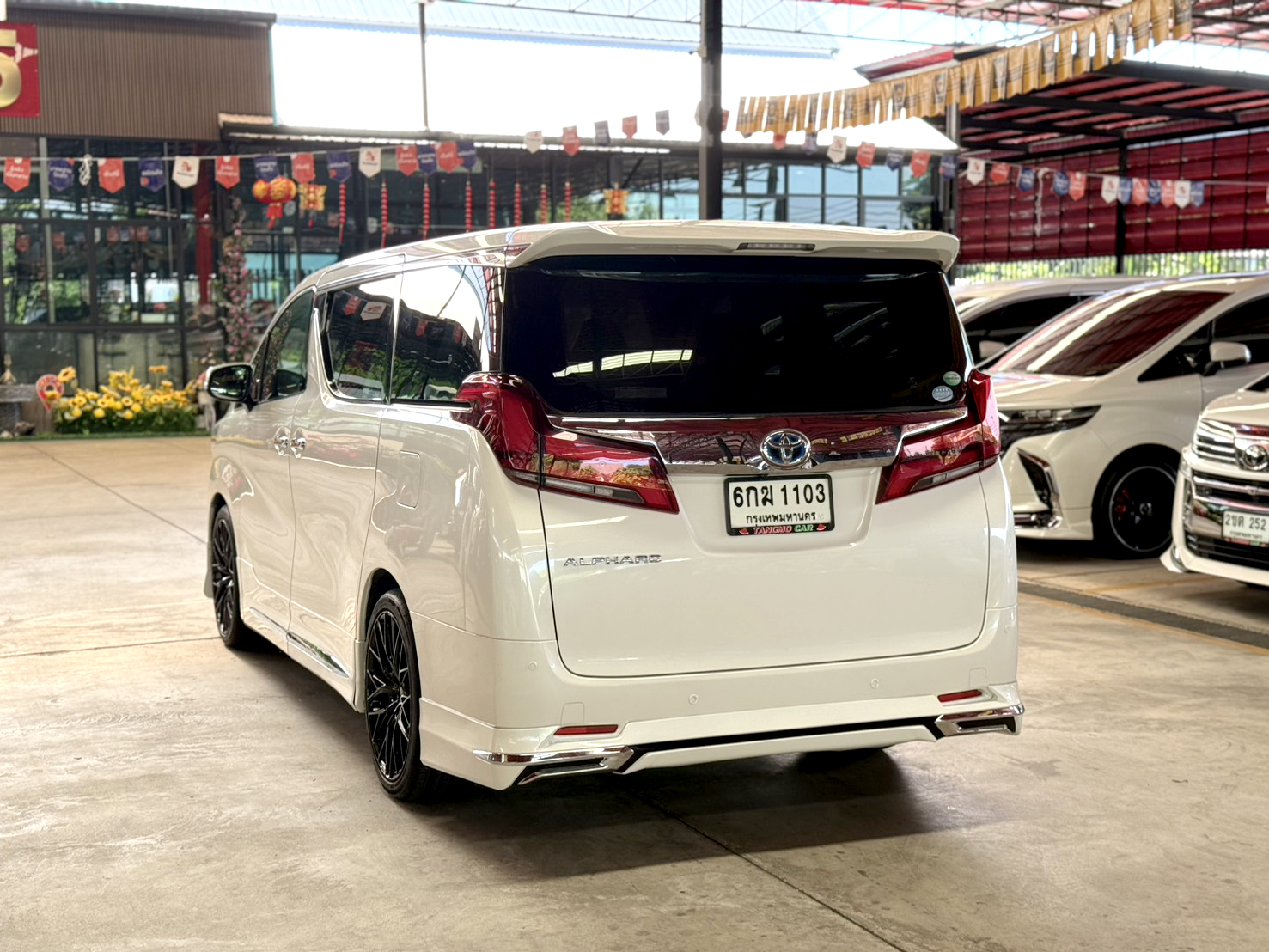 TOYOTA ALPHARD 2.5 G 2017