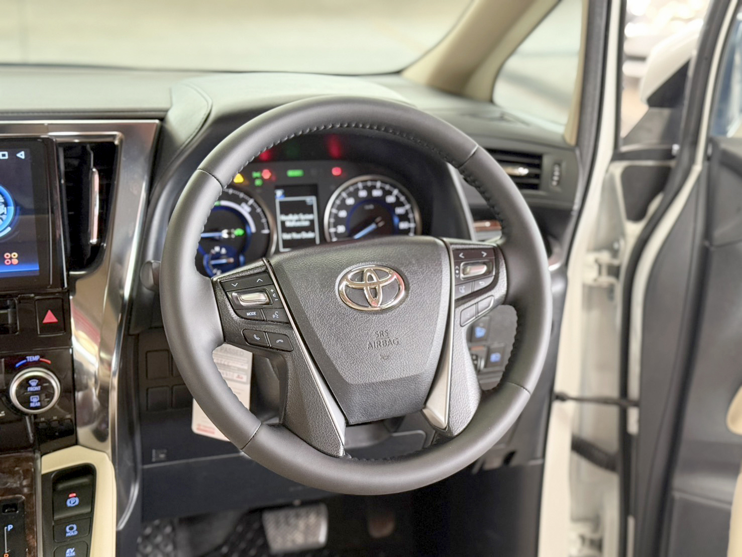 TOYOTA VELLFIRE 2.5 X HYBRID 2020