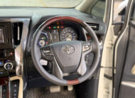 TOYOTA ALPHARD 2.5 HYBRID E-FOUR 2016