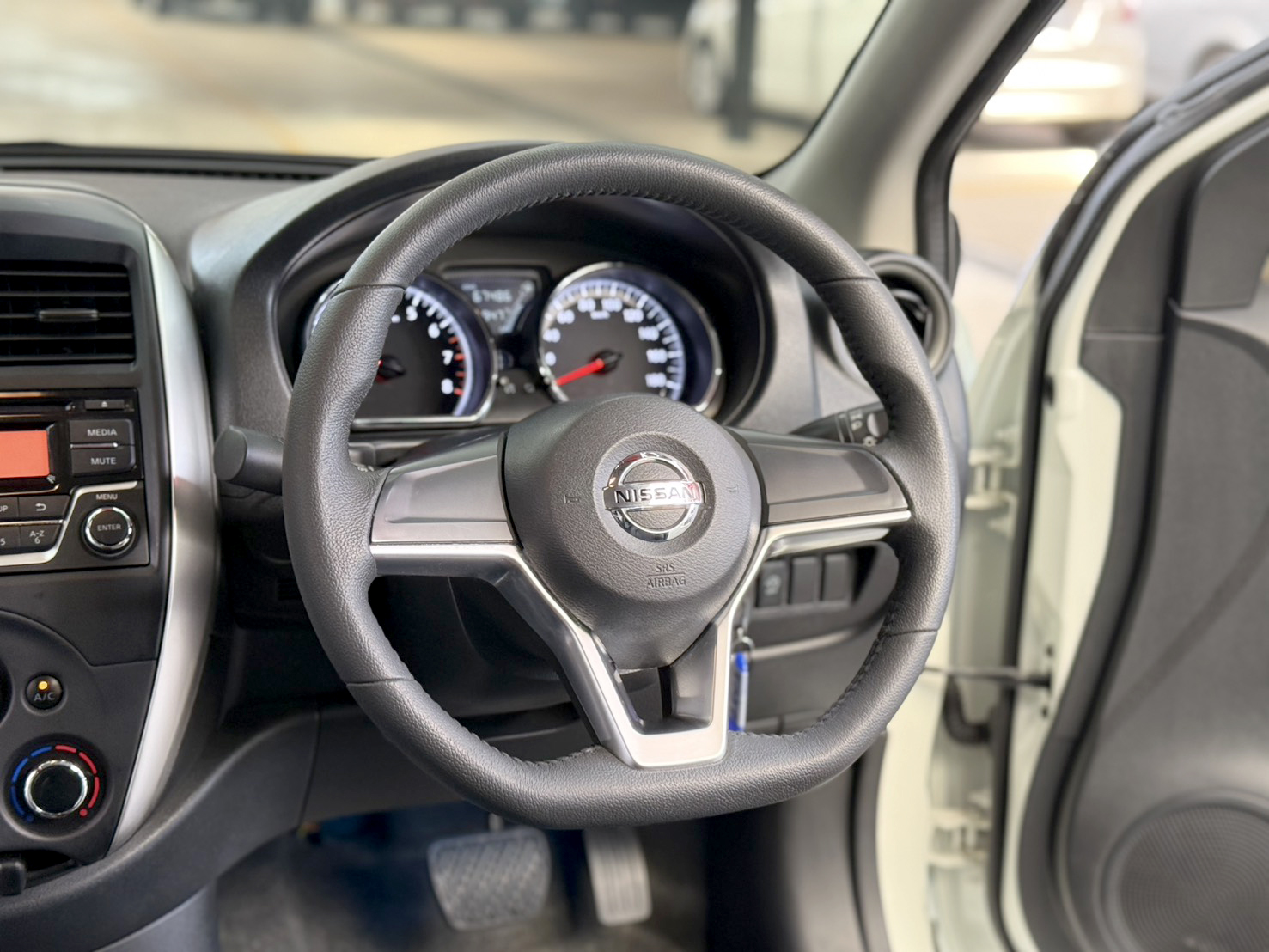NISSAN ALMERA 1.2  E Sportech 2019