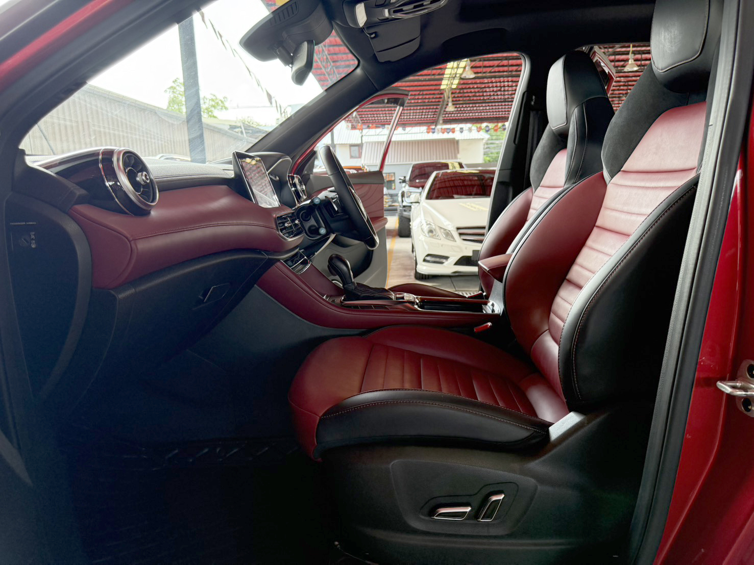 MG HS 1.5 X+ SUNROOF 2020
