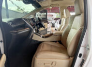 TOYOTA ALPHARD 2.5 G-F HYBRID 2020