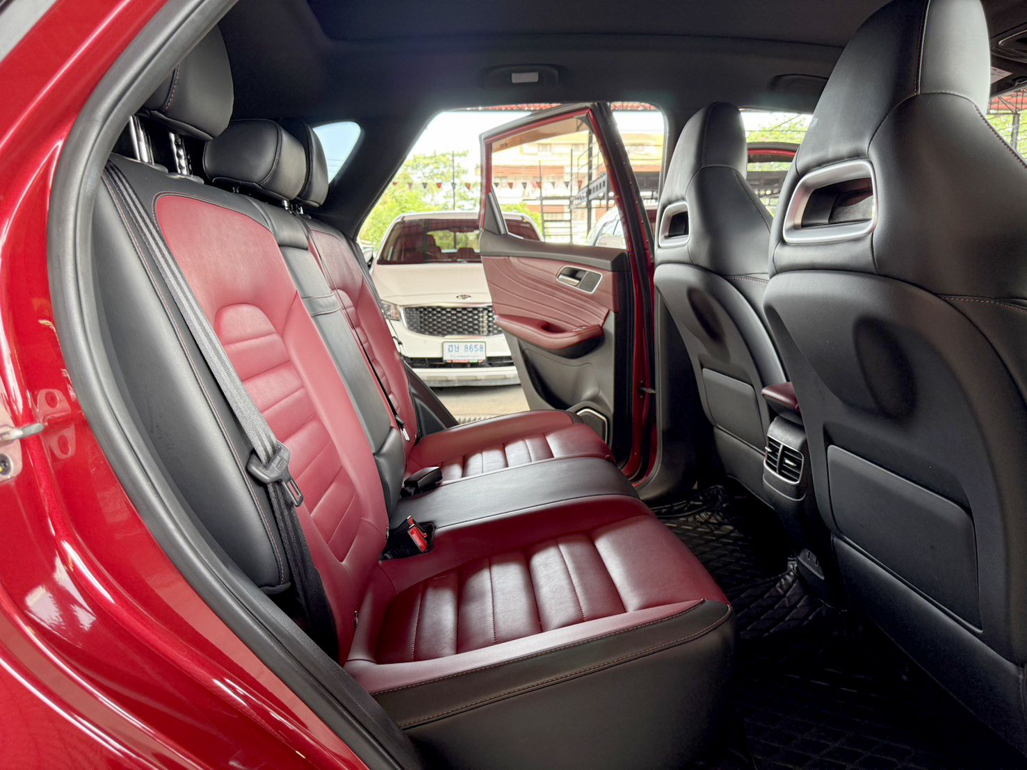 MG HS 1.5 X+ SUNROOF 2020