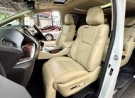 TOYOTA ALPHARD 2.5  HYBRID E-FOUR 2019