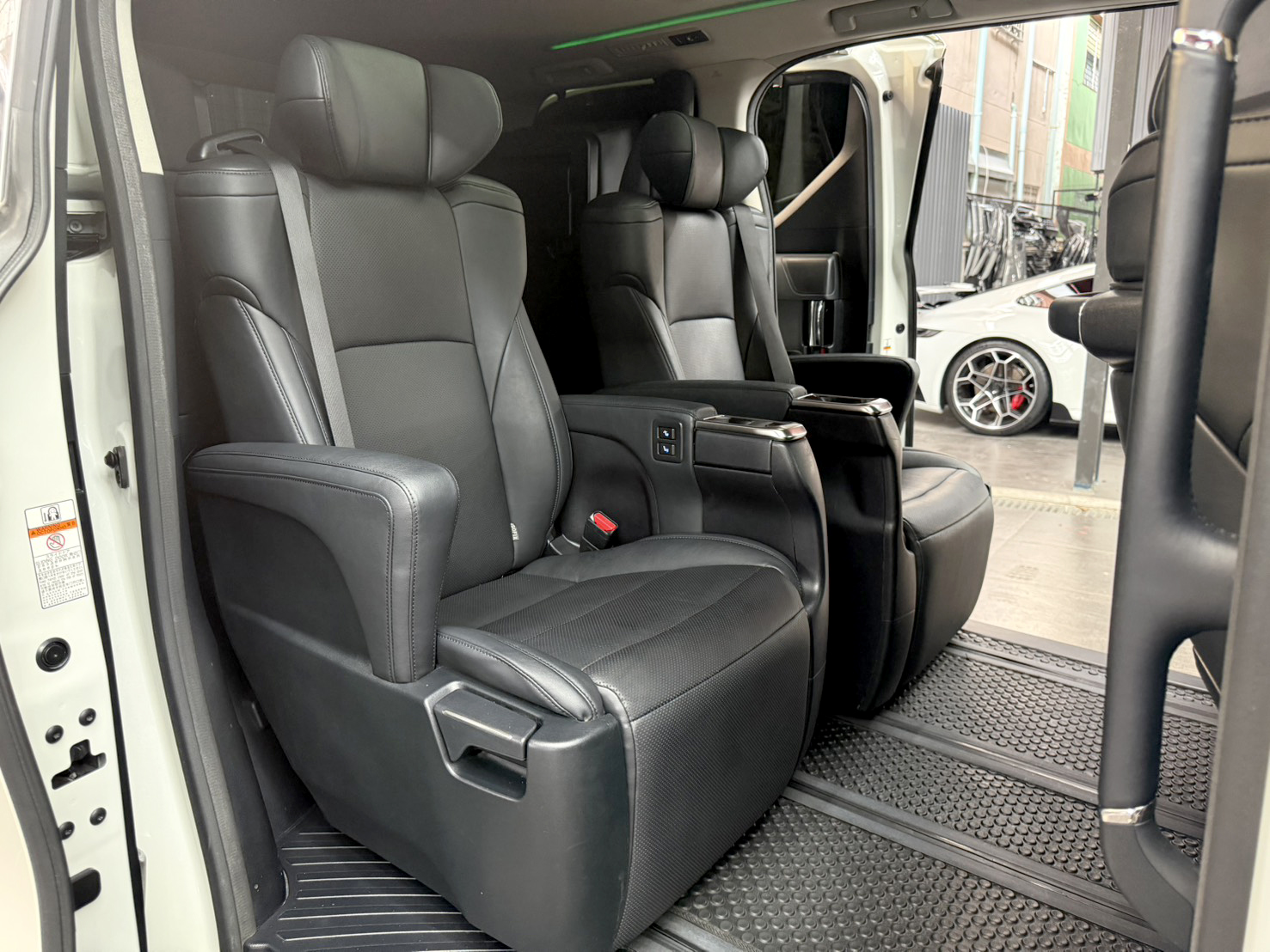 TOYOTA VELLFIRE 2.5 Z-G EDITION 2019
