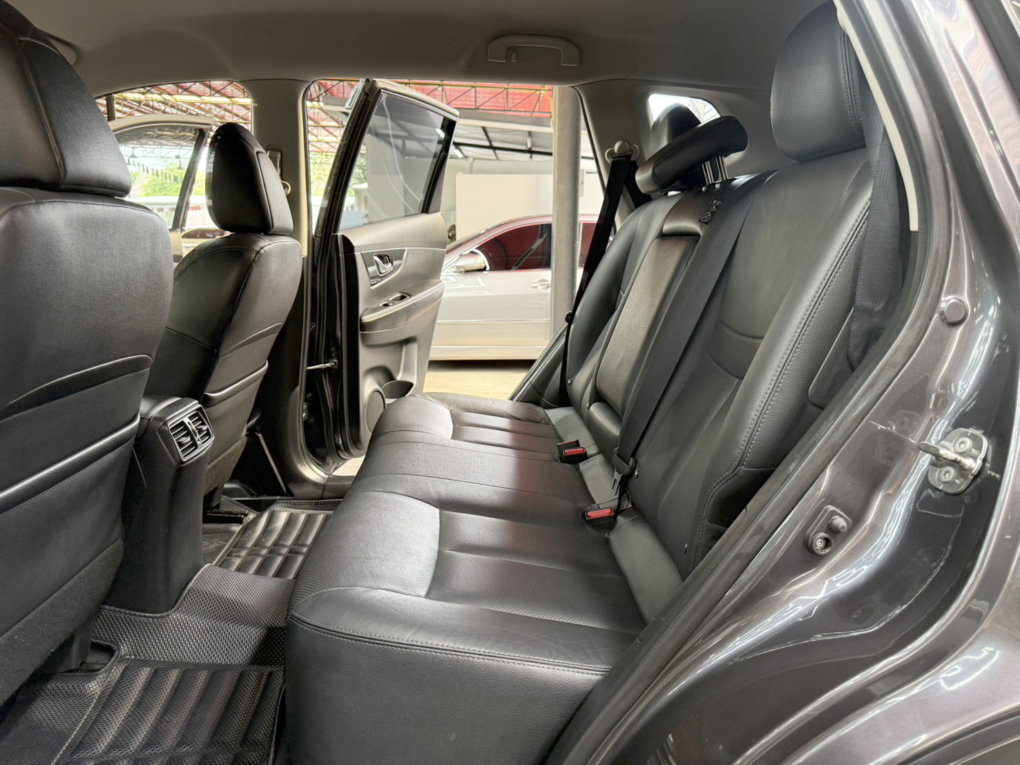 NISSAN X-TRAIL 2.0 V Hybrid 4WD 2016