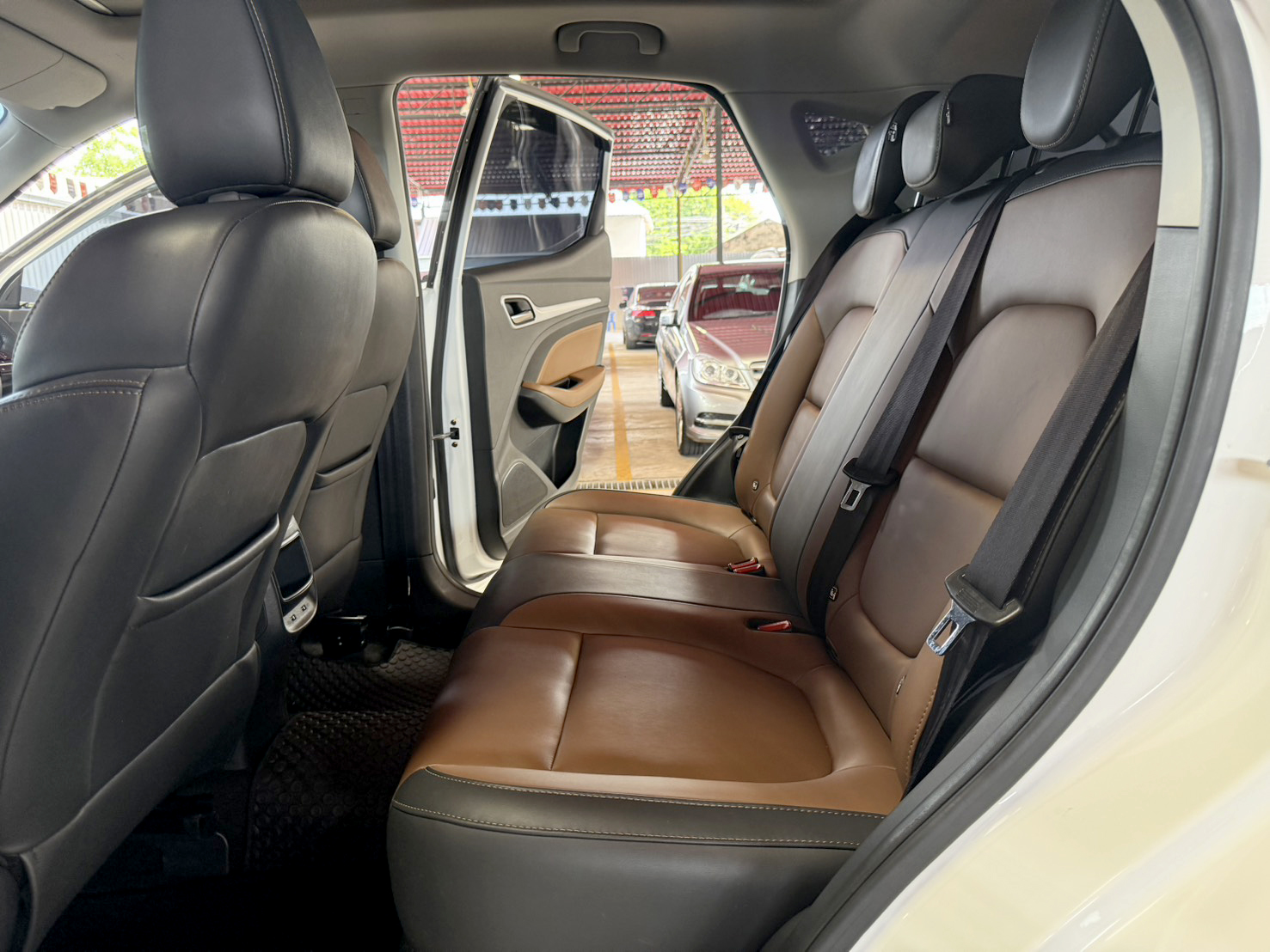 MG ZS 1.5 X+ SUNROOF 2022