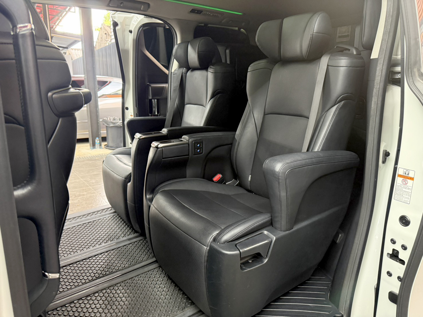 TOYOTA VELLFIRE 2.5 Z-G EDITION 2019