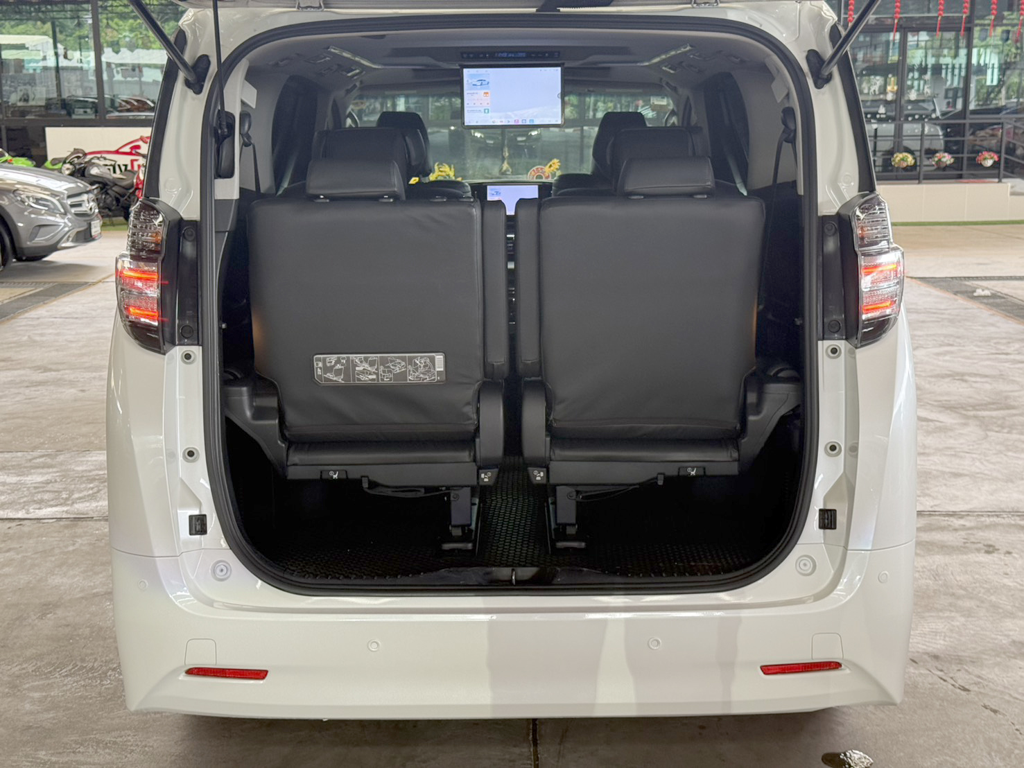 TOYOTA VELLFIRE 2.5 Z-G EDITION 2017
