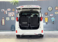 TOYOTA ALPHARD 2.5 HYBRID 2018