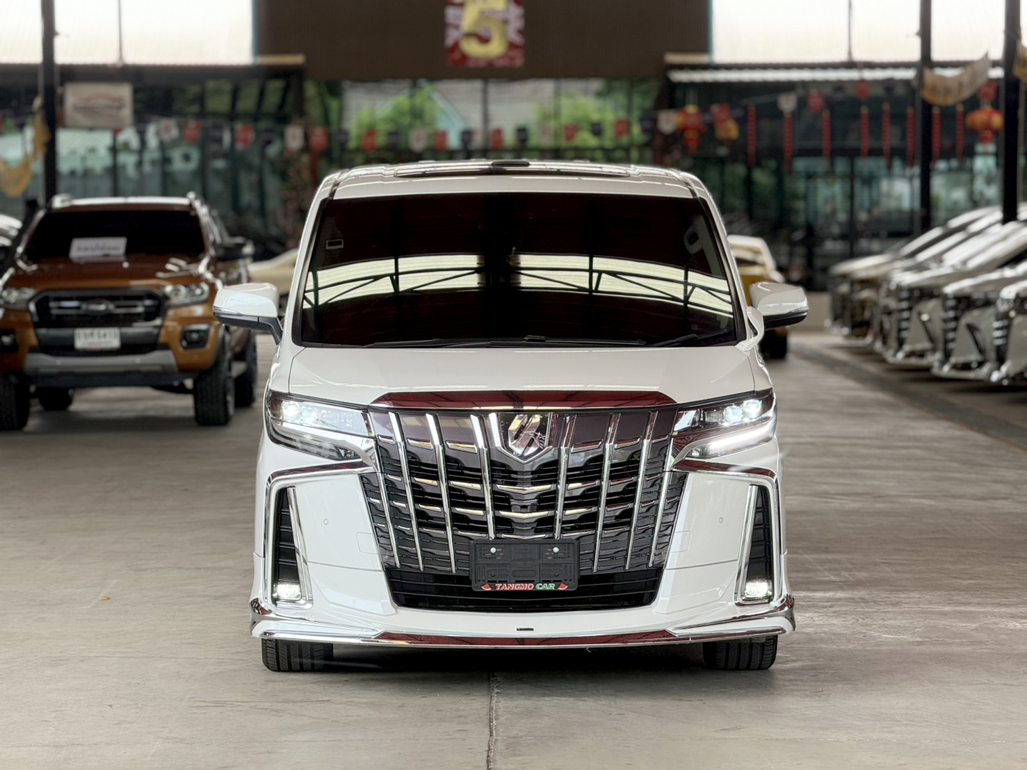 TOYOTA ALPHARD 2.5 SC PACKAGE 2018