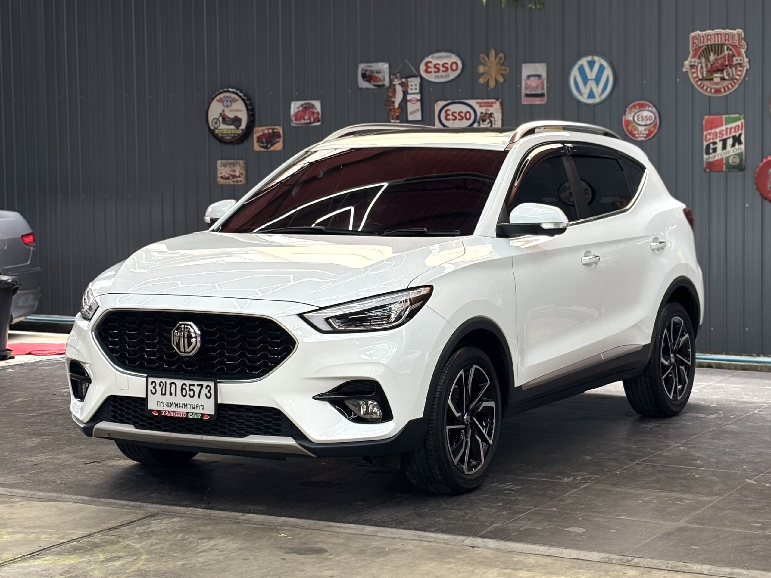 MG ZS 1.5 V SUNROOF 2022