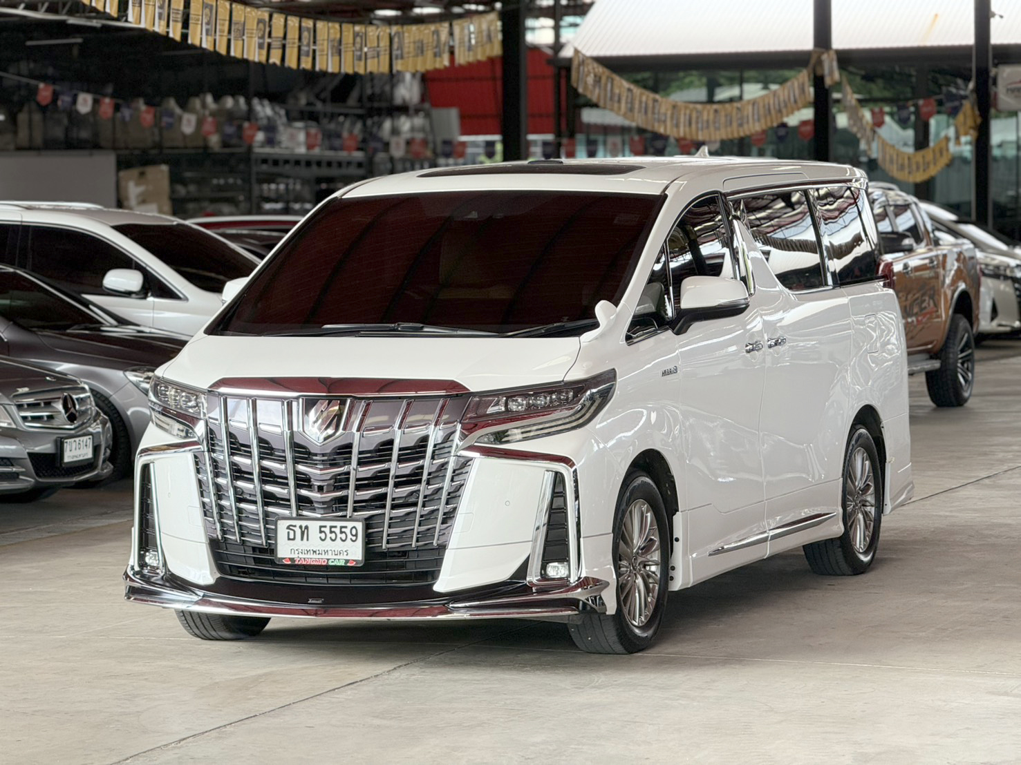 TOYOTA ALPHARD 2.5 G-F HYBRID 2020