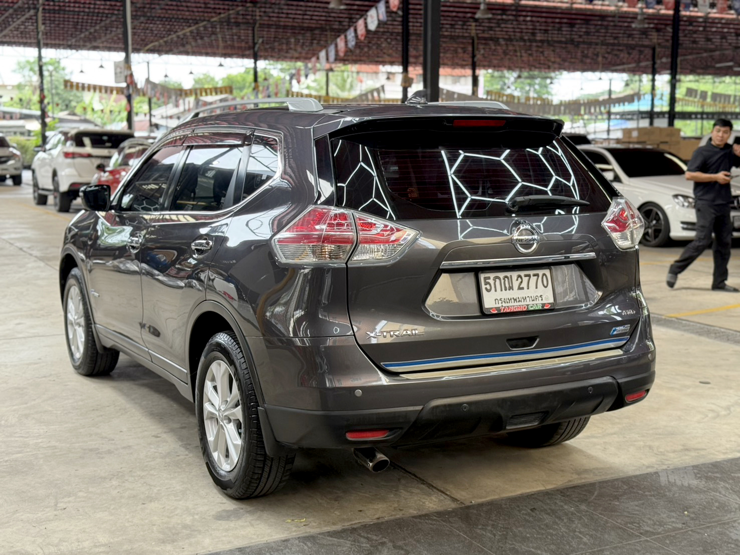 NISSAN X-TRAIL 2.0 V Hybrid 4WD 2016