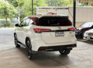 TOYOTA FORTUNER 2.4 V 2017
