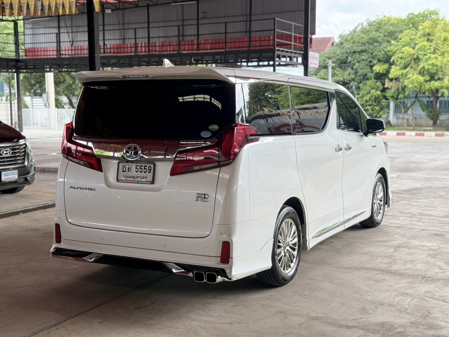 TOYOTA ALPHARD 2.5 G-F HYBRID 2020