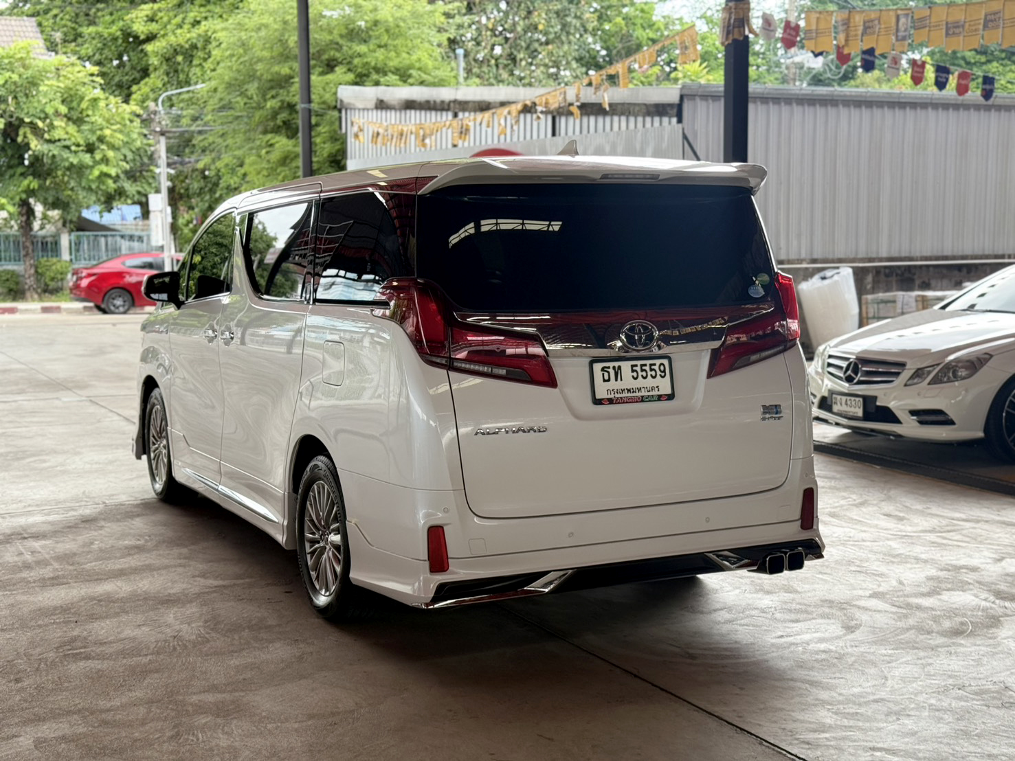 TOYOTA ALPHARD 2.5 G-F HYBRID 2020