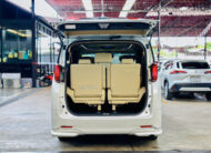 TOYOTA ALPHARD 2.5 HYBRID 2018