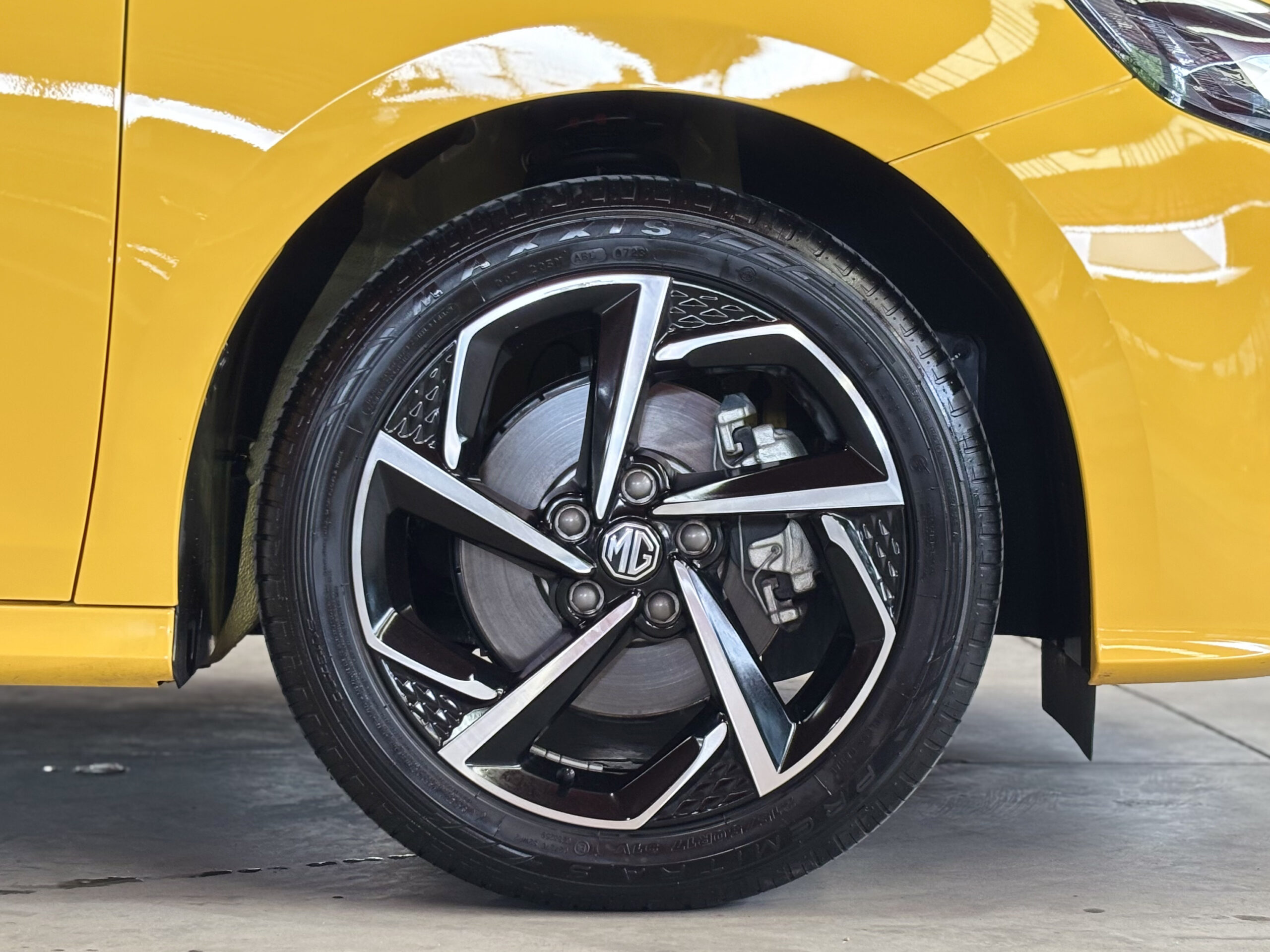 MG5 1.5 X 2024