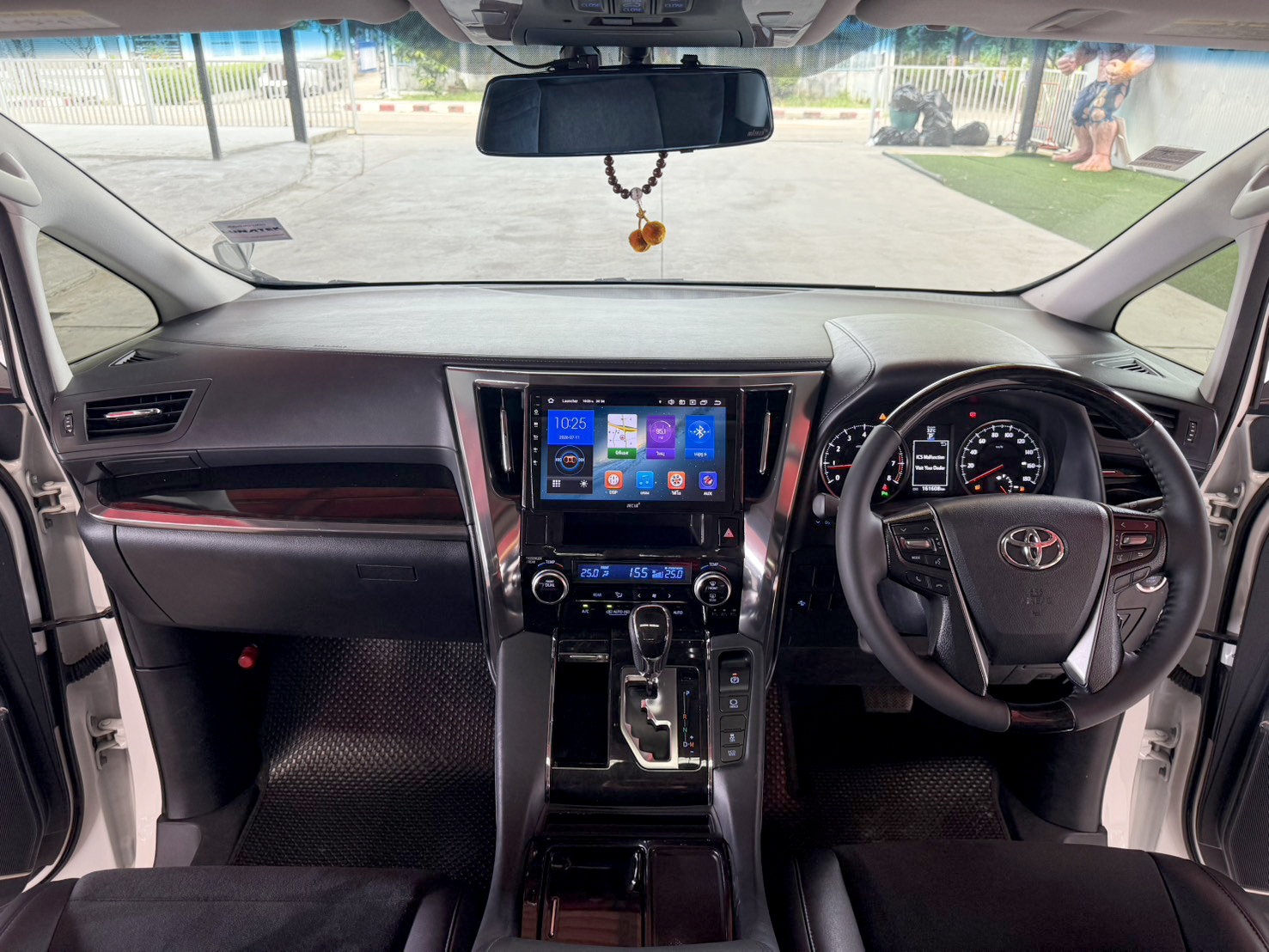 TOYOTA ALPHARD 2.5 SC PACKAGE 2018