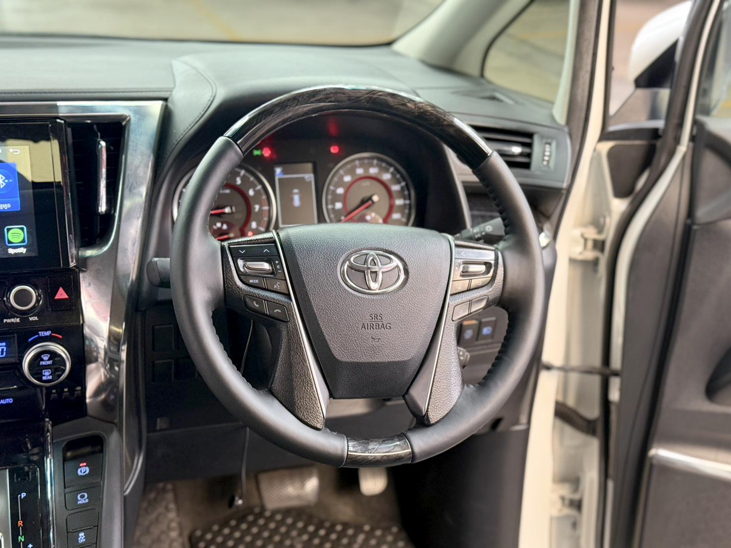 TOYOTA VELLFIRE 2.5 Z-G EDITION 2019